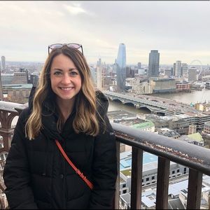 Meet your Posher, Julia